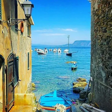 Romeo E Giulietta Scilla