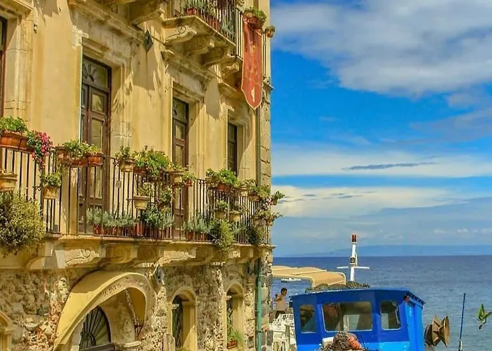 Romeo E Giulietta Oda ve Kahvaltı Scilla