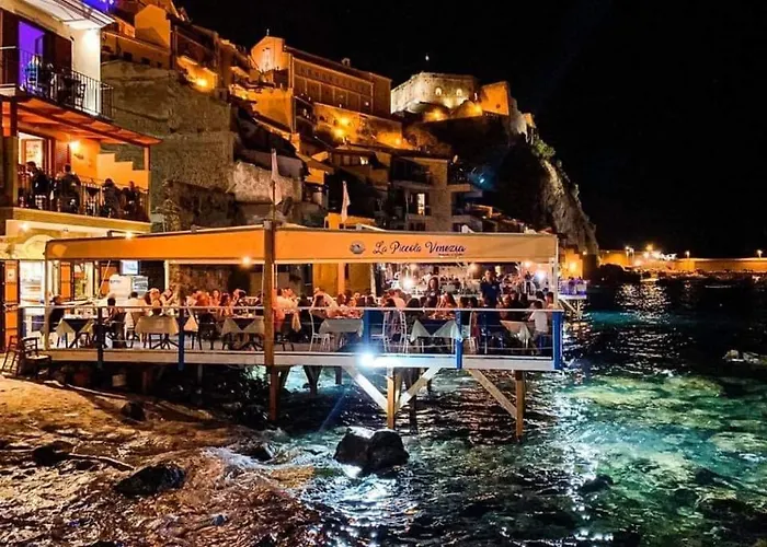 Romeo E Giulietta Oda ve Kahvaltı Scilla