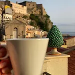 Romeo E Giulietta Panzió Scilla