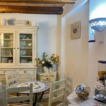 Romeo E Giulietta Frühstückspension Scilla