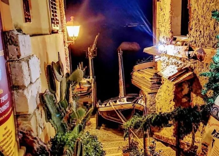 Romeo E Giulietta Scilla